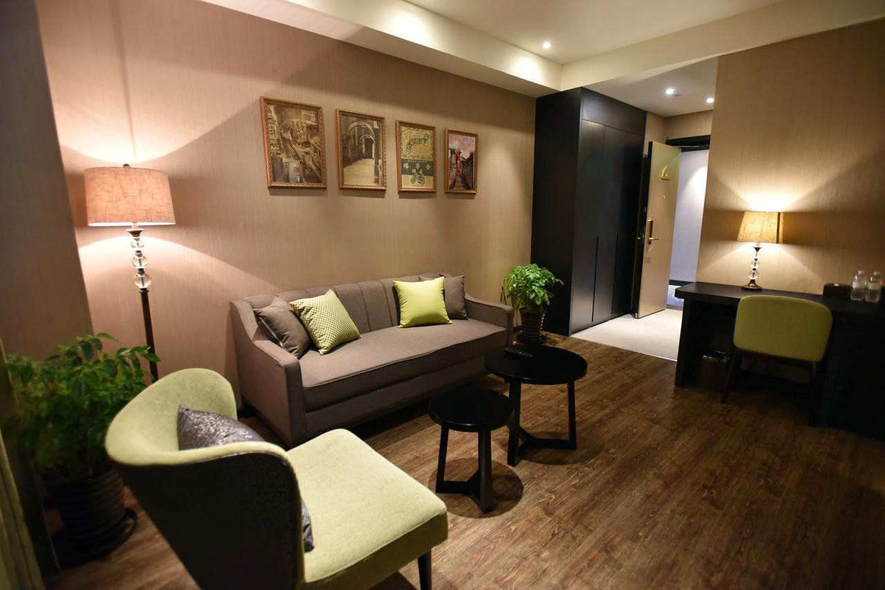Shanghai-Deco Hotel-Free Shuttle Bus To Pudong Airport And Disneyland Εξωτερικό φωτογραφία
